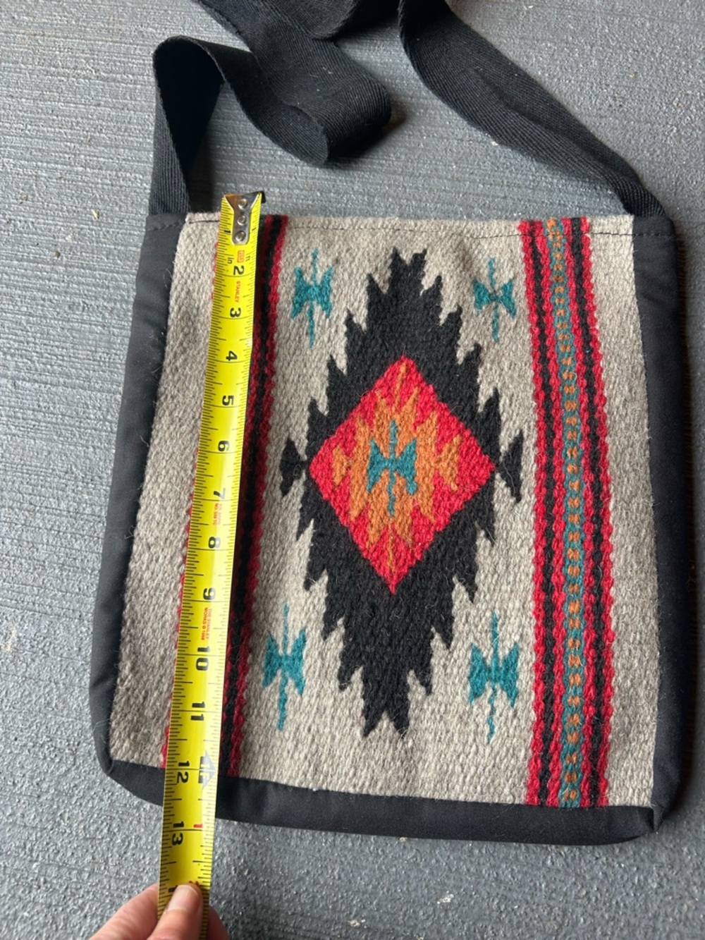Handwoven Southwestern Crossbody Bag - Black & Red Pattern - Picture 4 of 12